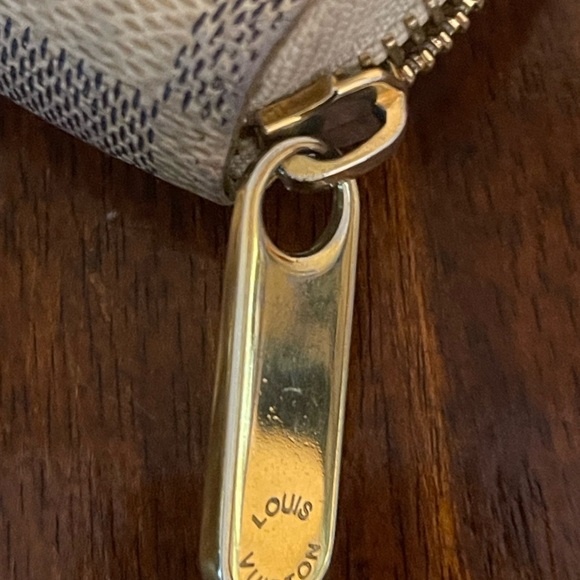 Louis Vuitton Cream and Blue Wallet - Picture 7 of 7